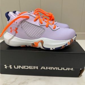 Brand new Under Armour Lockdown 6 tennis shoes for kids Size 1 unisex